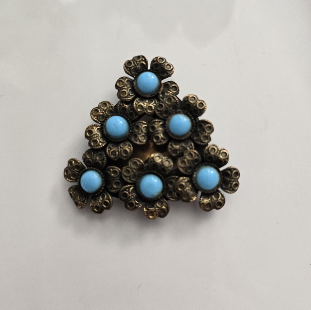 Antique 1930s  Gold Tone Floral  Accents Turquoise Scarf Clip